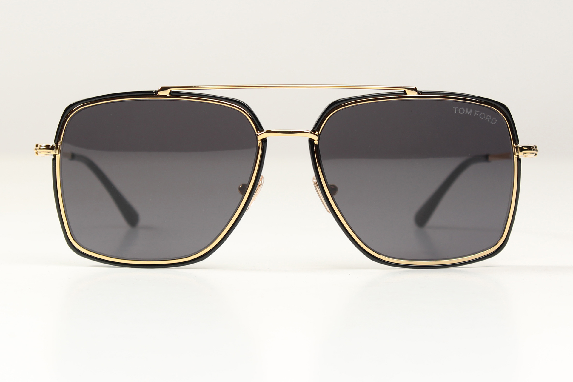 Tom Ford TF750/Lionel 01A