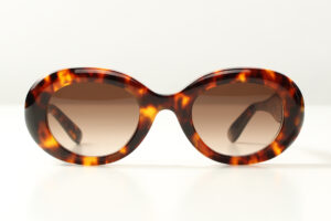 Emmanuelle Khanh Queen 006