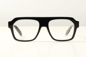 Emmanuelle Khanh Saturn 169O Bio